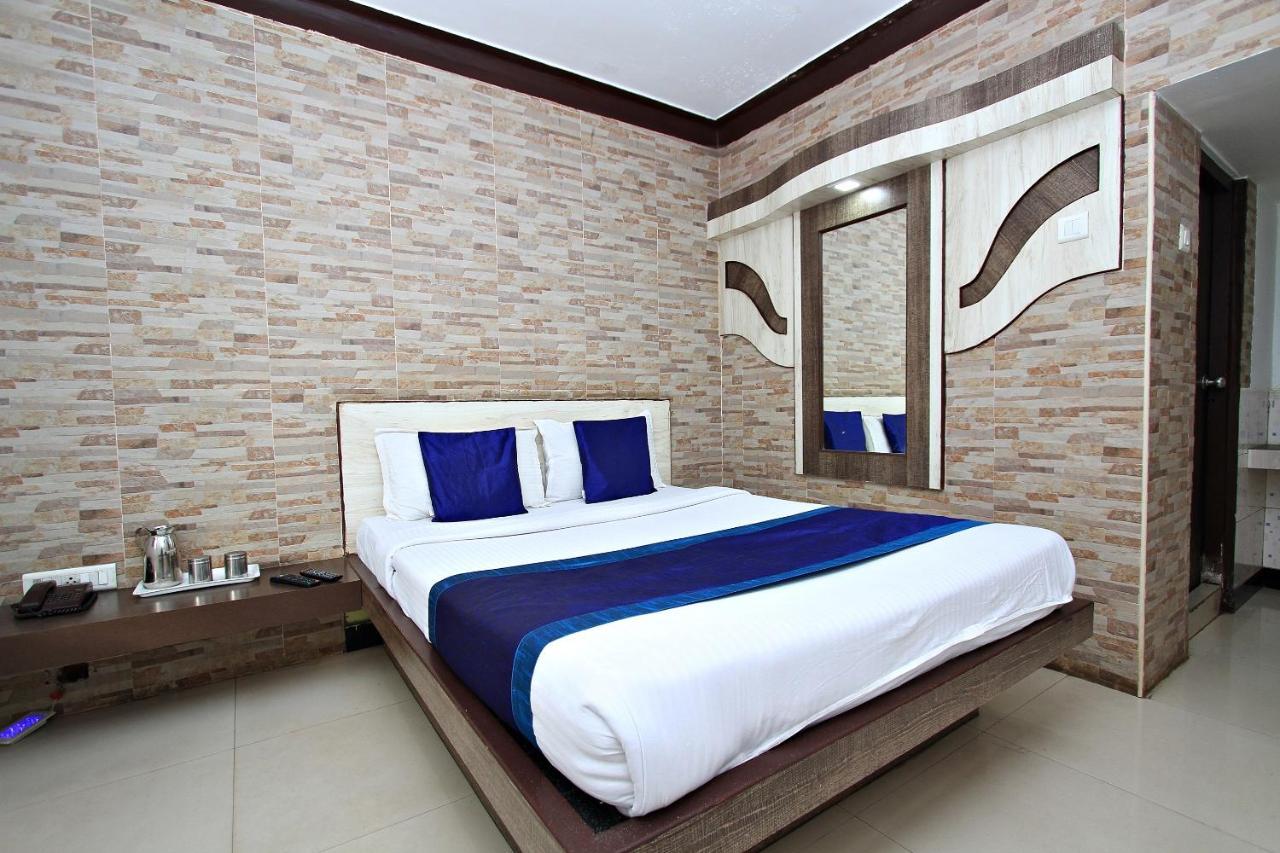 Hotel Pratham International Ооти Екстериор снимка