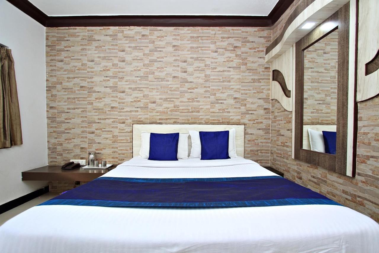 Hotel Pratham International Ооти Екстериор снимка