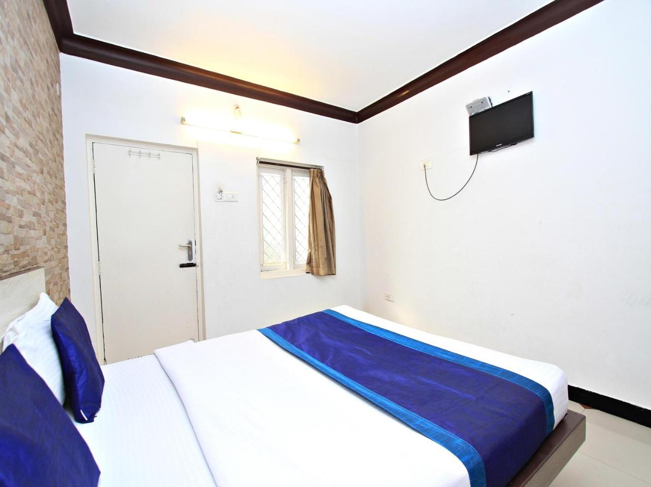 Hotel Pratham International Ооти Екстериор снимка