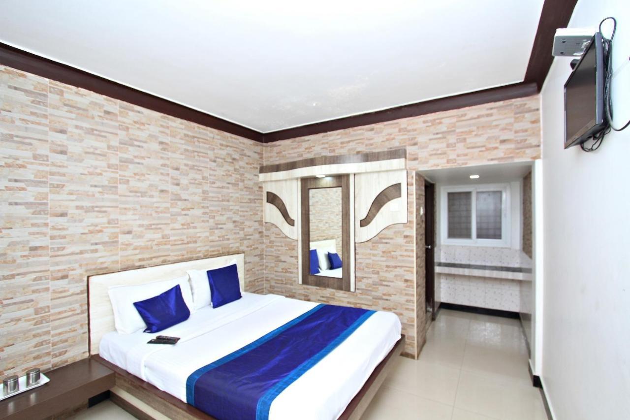 Hotel Pratham International Ооти Екстериор снимка